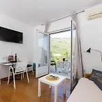 Doko, Bay Apartman *
