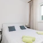 Doko, Bay Apartman Zaton (Dubrovnik-Neretva)