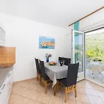 Doko, Bay Apartman *