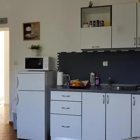 Doko, Bay Apartment