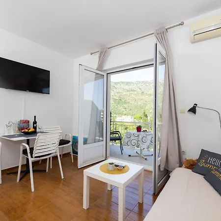 Doko, Bay Apartman *