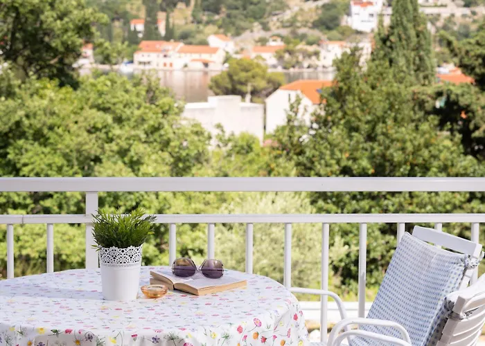 Doko, Bay Appartement