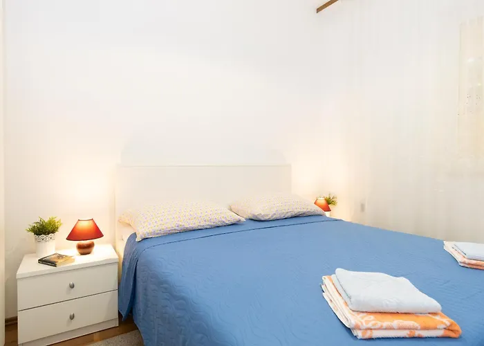 Doko, Bay Appartement